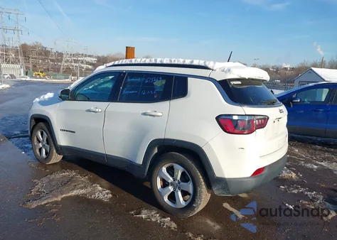 2018 Jeep Compass Latitude Fwd from USA, damaged, VIN 3C4NJCBB8JT495054
